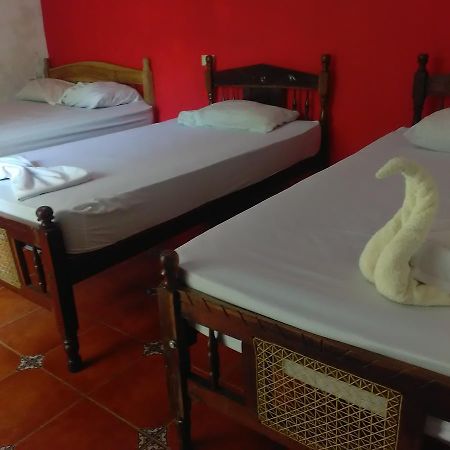 Hostal Casa Ivana Leon Bagian luar foto
