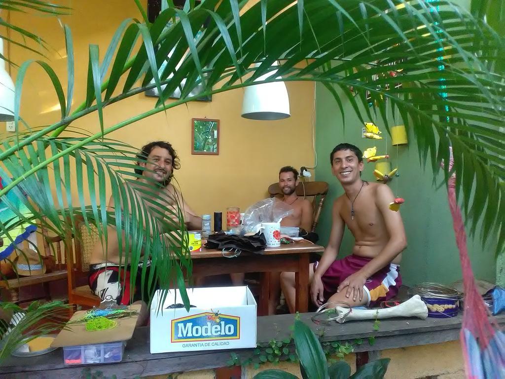 Hostal Casa Ivana Leon Bagian luar foto