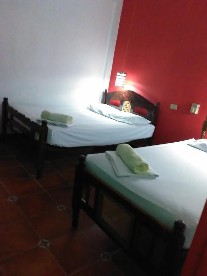 Hostal Casa Ivana Leon Bagian luar foto