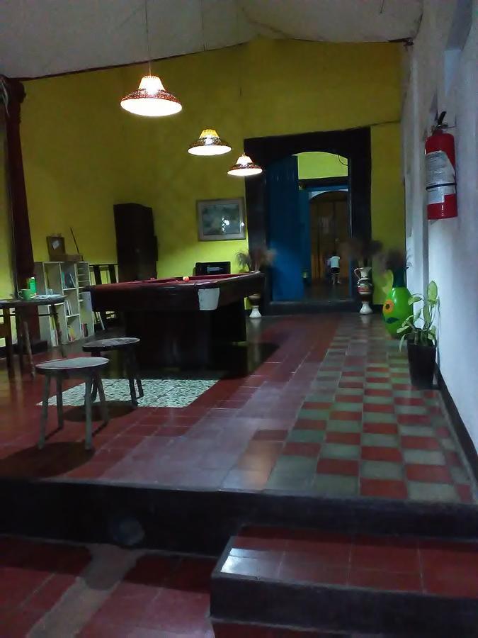 Hostal Casa Ivana Leon Bagian luar foto