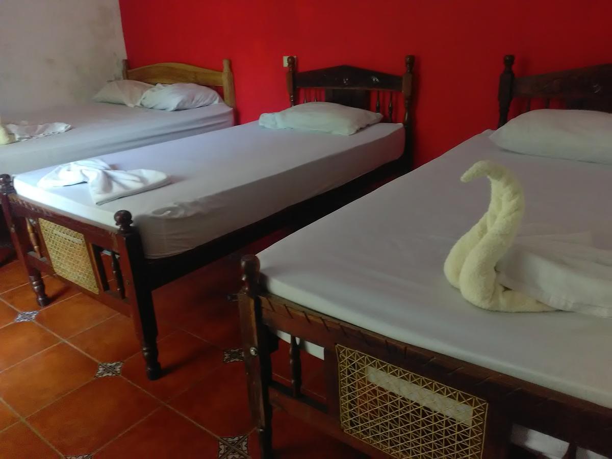 Hostal Casa Ivana Leon Bagian luar foto